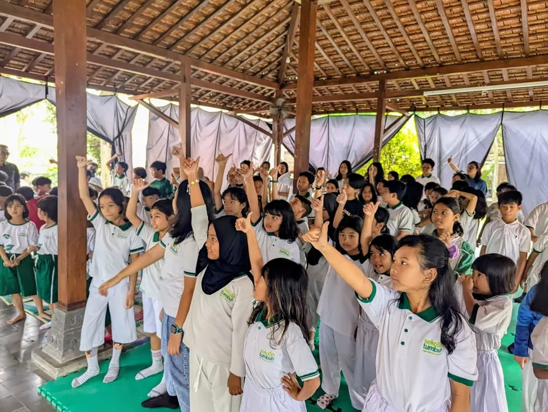 Lingkungan SD Tumbuh 4